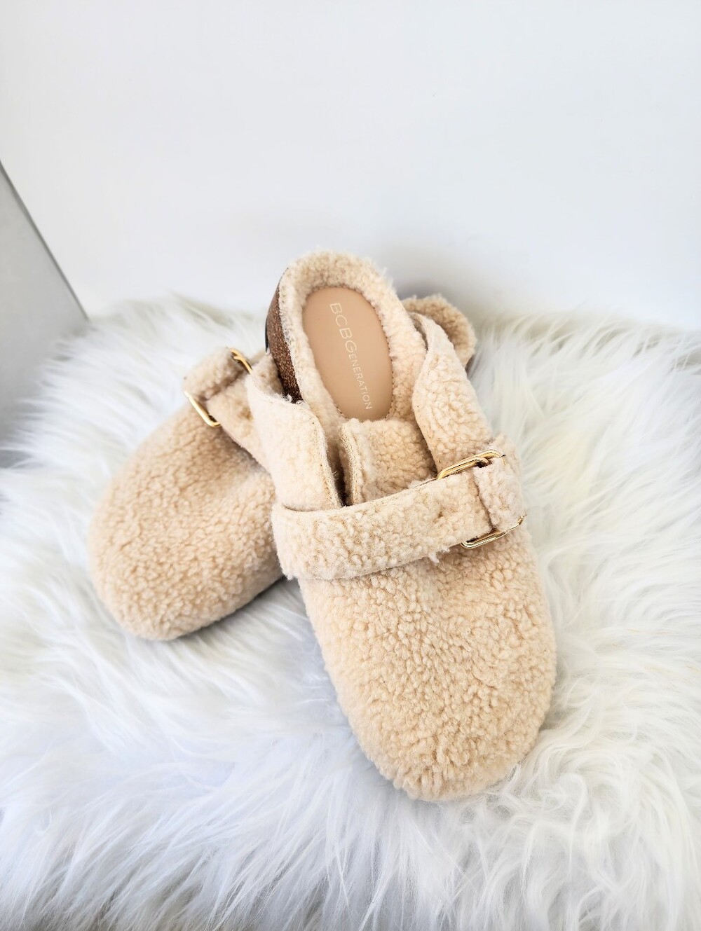 BCBGeneration Cream Sherpa Slip-On Mule with Gold Buckle Size 6.5